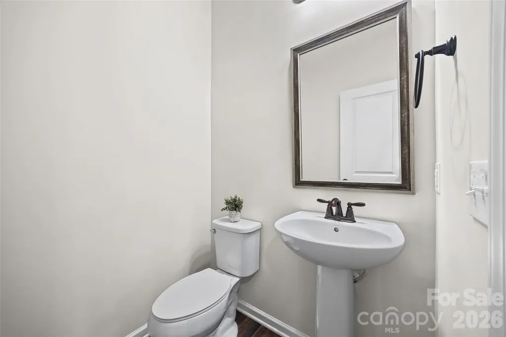 9236 Ainslie Downs Street Charlotte NC 28273