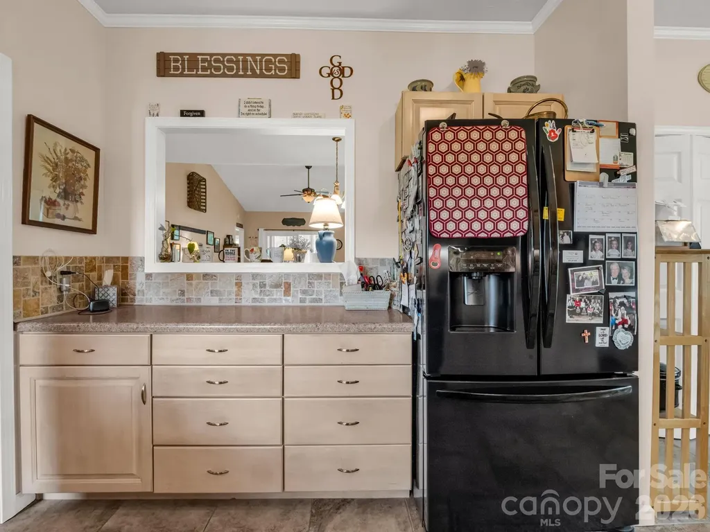 20 Country Meadows Lane Hendersonville NC 28792