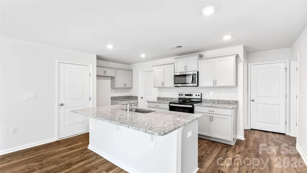 129 Lauren Lane Hendersonville NC 28792