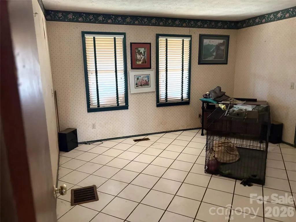219 Rocking Horse Trail Burnsville NC 28714