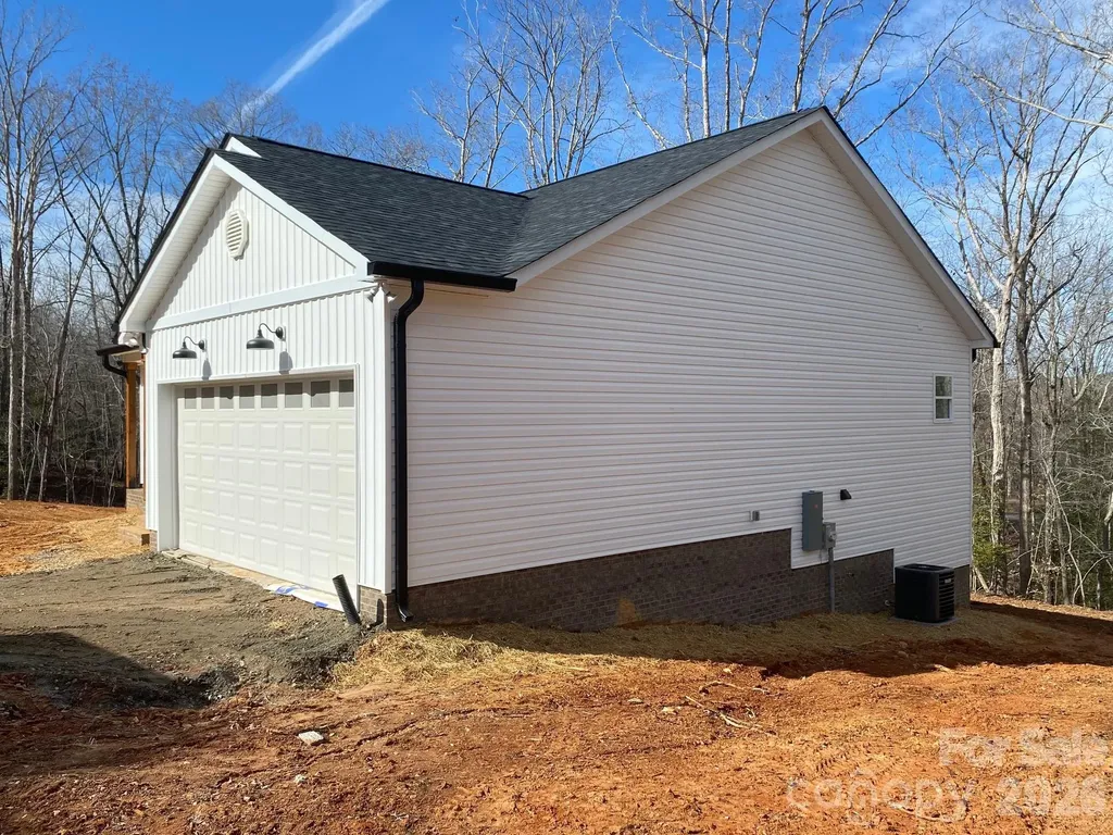 128 Hedgeline Drive Troy NC 27371