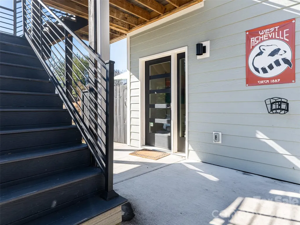 89 Vance Crescent Extension Asheville NC 28806