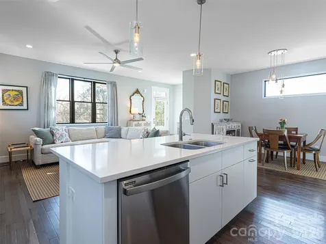 89 Vance Crescent Extension Asheville NC 28806