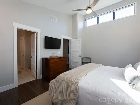 89 Vance Crescent Extension Asheville NC 28806