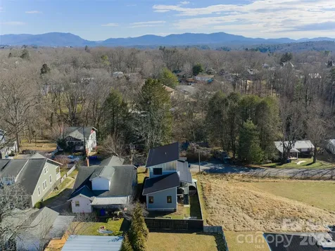 89 Vance Crescent Extension Asheville NC 28806