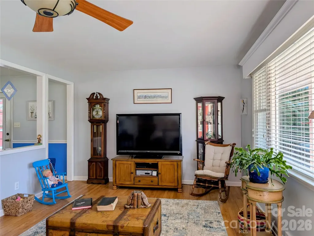 979 Greenville Highway Brevard NC 28712