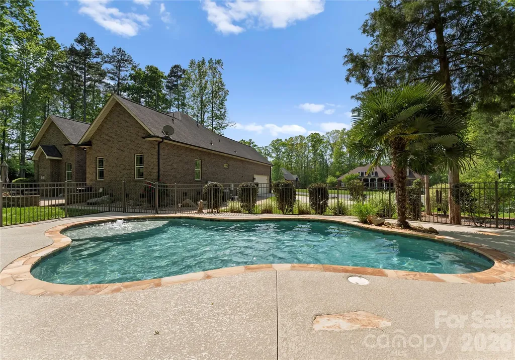 860 Arrow Point Lane Davidson NC 28036