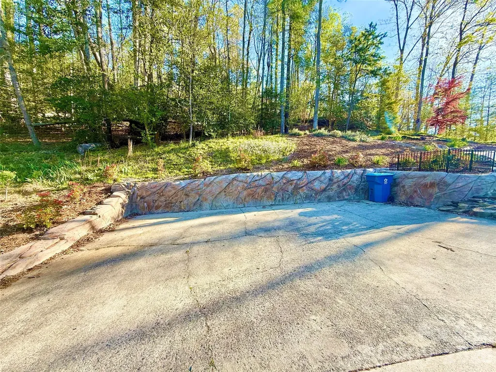 3132 Stoney Brook Drive Lenoir NC 28645