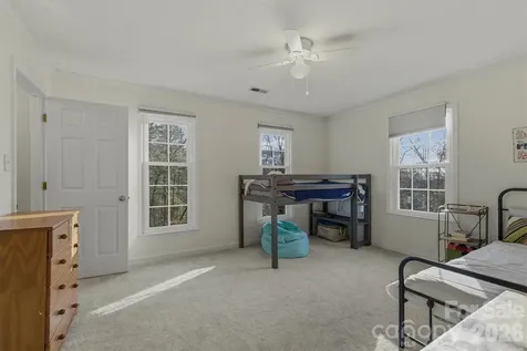 3132 Stoney Brook Drive Lenoir NC 28645