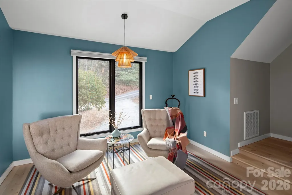 1202 Davis Mountain Road Hendersonville NC 28739