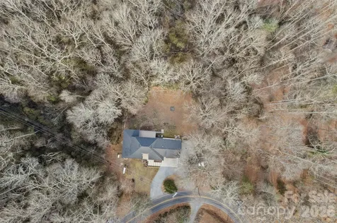 1202 Davis Mountain Road Hendersonville NC 28739