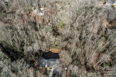 1202 Davis Mountain Road Hendersonville NC 28739