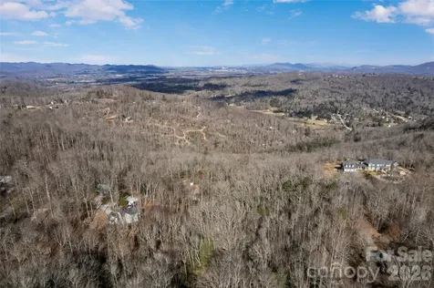 1202 Davis Mountain Road Hendersonville NC 28739