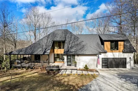 1202 Davis Mountain Road Hendersonville NC 28739