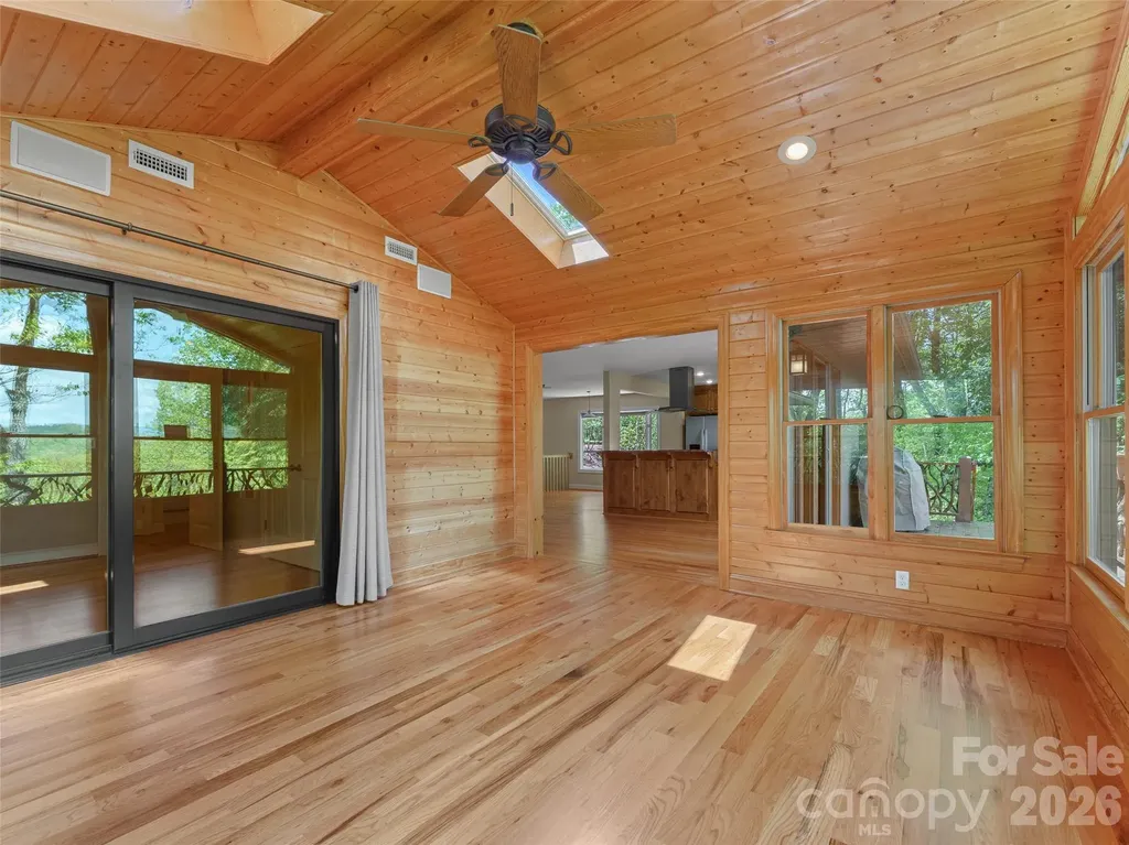 67 Ossarooga Court Brevard NC 28712