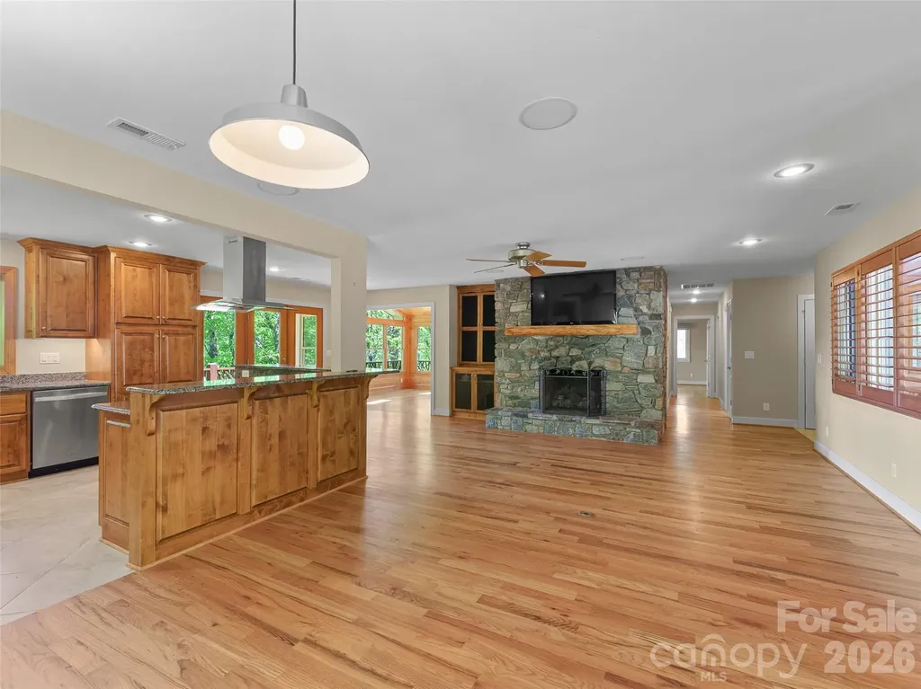 67 Ossarooga Court Brevard NC 28712