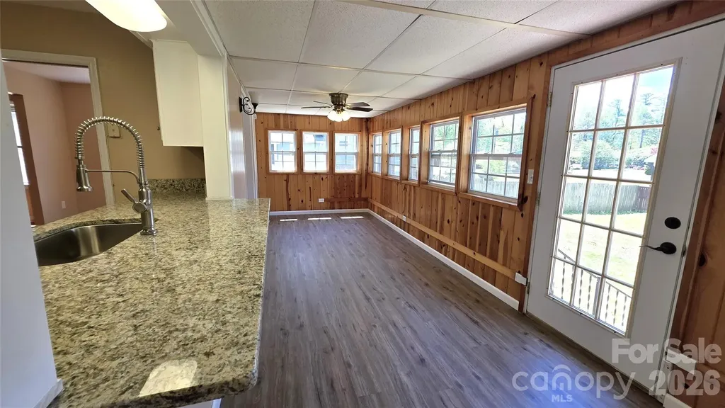 1627 Greenville Highway Hendersonville NC 28792