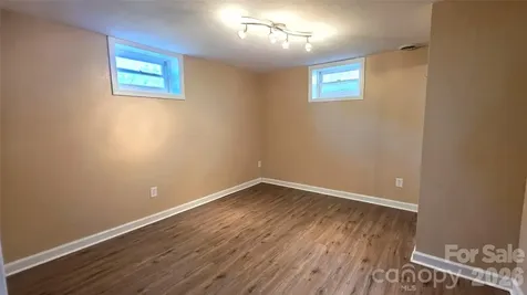 1627 Greenville Highway Hendersonville NC 28792