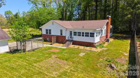 1627 Greenville Highway Hendersonville NC 28792
