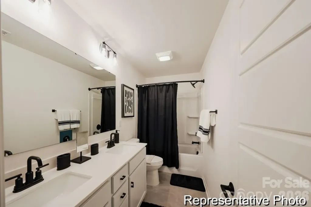 1832 Hunter Oaks Lane Lincolnton NC 28092