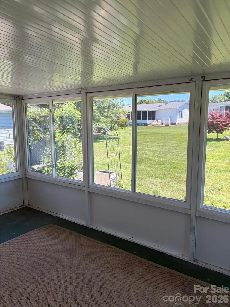261 White Ash Circle Hendersonville NC 28739