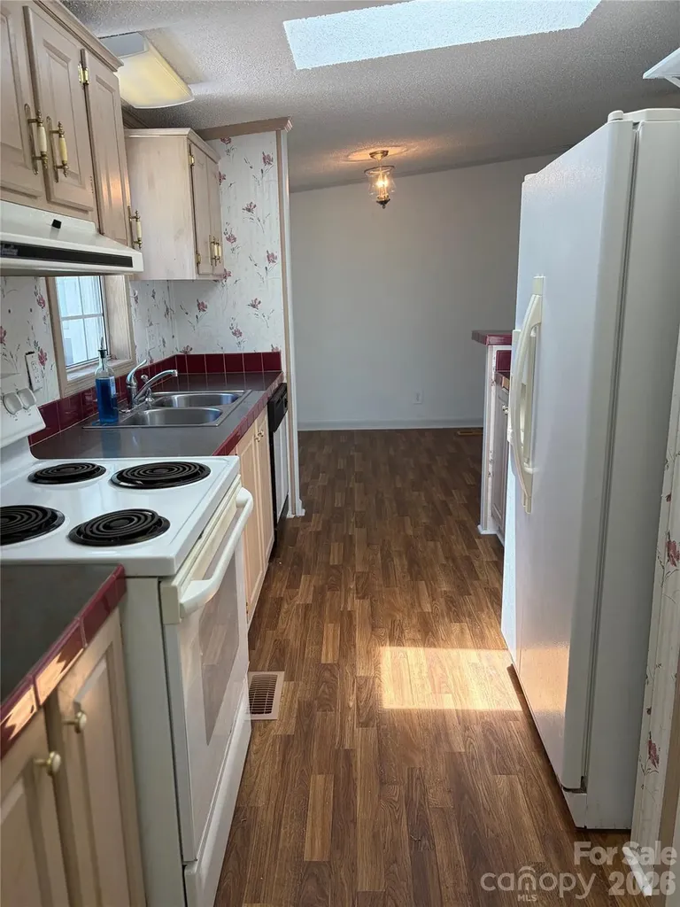 261 White Ash Circle Hendersonville NC 28739