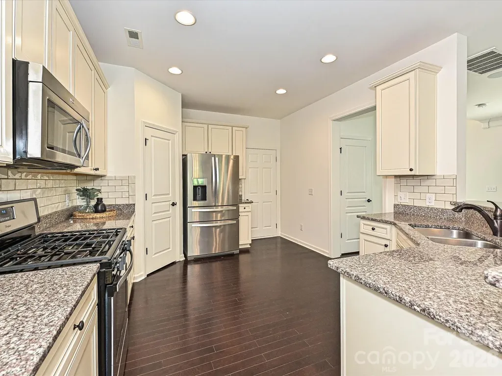 2624 Katy Flyer Avenue Charlotte NC 28210