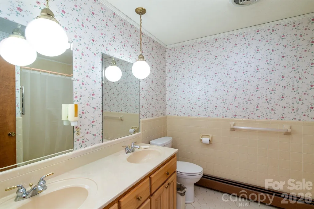 133 Harmony Hill Sylva NC 28725