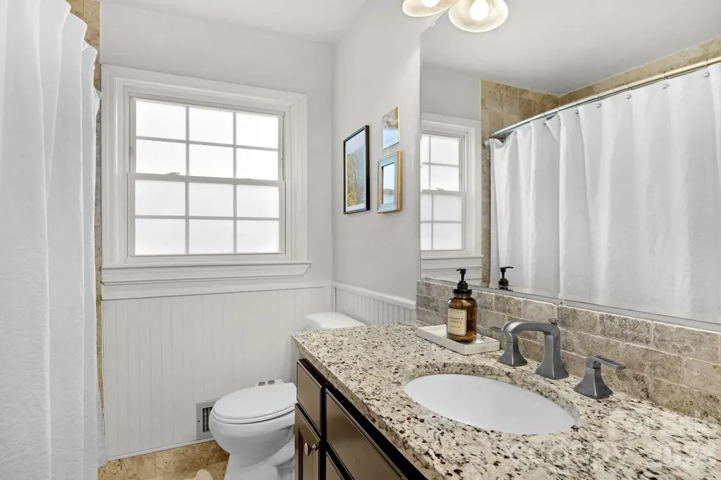 6038 Netherwood Drive Charlotte NC 28210