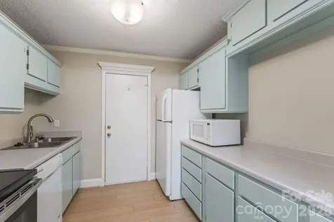 4747 Hedgemore Drive Charlotte NC 28209