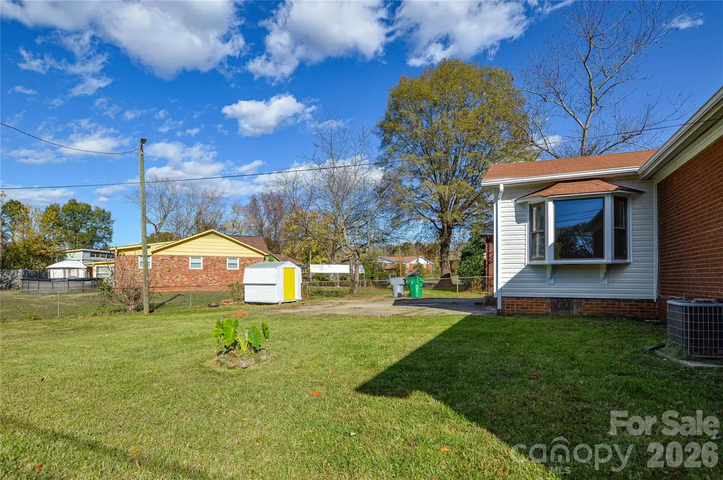 9313 Trinity Road Charlotte NC 28216