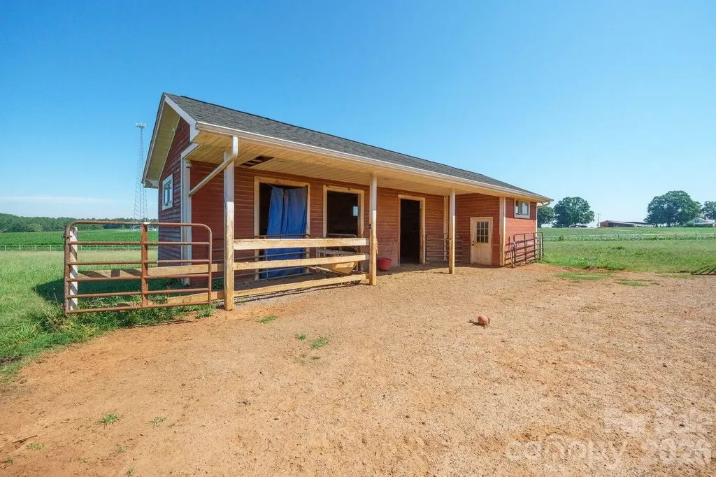 809 New Sterling Road Stony Point NC 28678