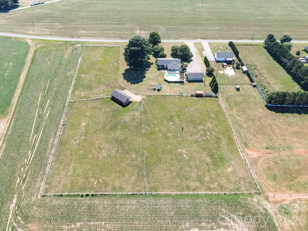 809 New Sterling Road Stony Point NC 28678