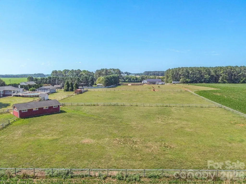 809 New Sterling Road Stony Point NC 28678