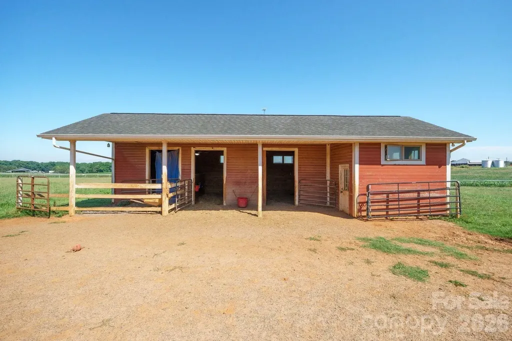 809 New Sterling Road Stony Point NC 28678