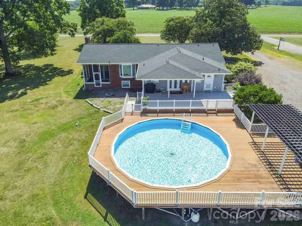 809 New Sterling Road Stony Point NC 28678