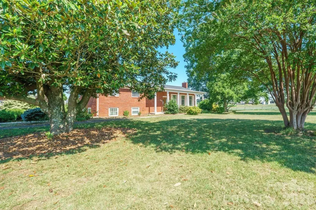 809 New Sterling Road Stony Point NC 28678