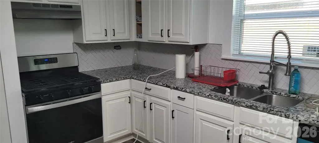 212 E Bell Street Statesville NC 28677