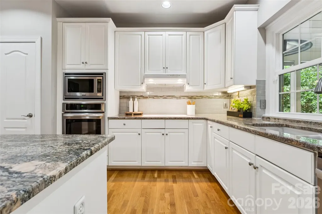 5529 Fairvista Drive Charlotte NC 28269