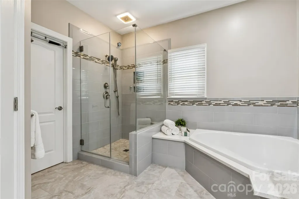 5529 Fairvista Drive Charlotte NC 28269