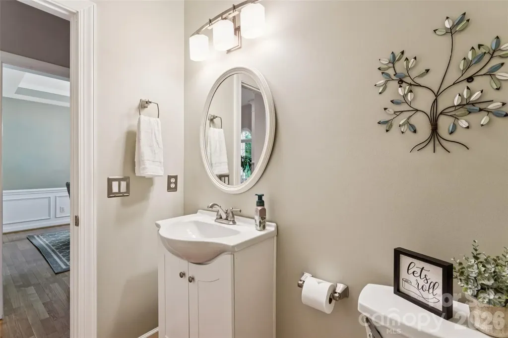 5529 Fairvista Drive Charlotte NC 28269