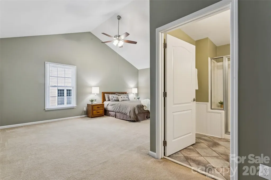 5529 Fairvista Drive Charlotte NC 28269