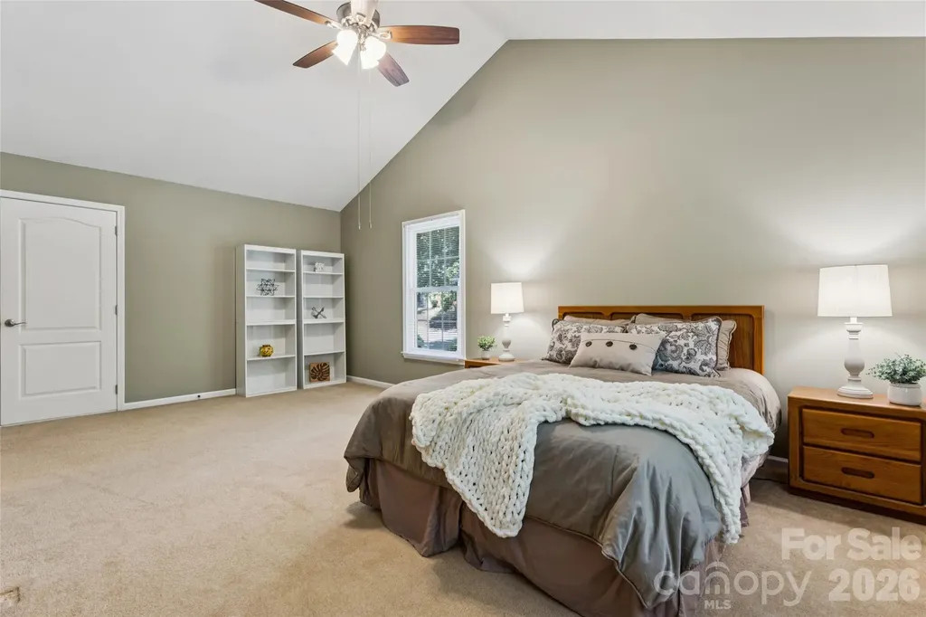 5529 Fairvista Drive Charlotte NC 28269