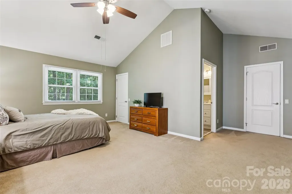 5529 Fairvista Drive Charlotte NC 28269