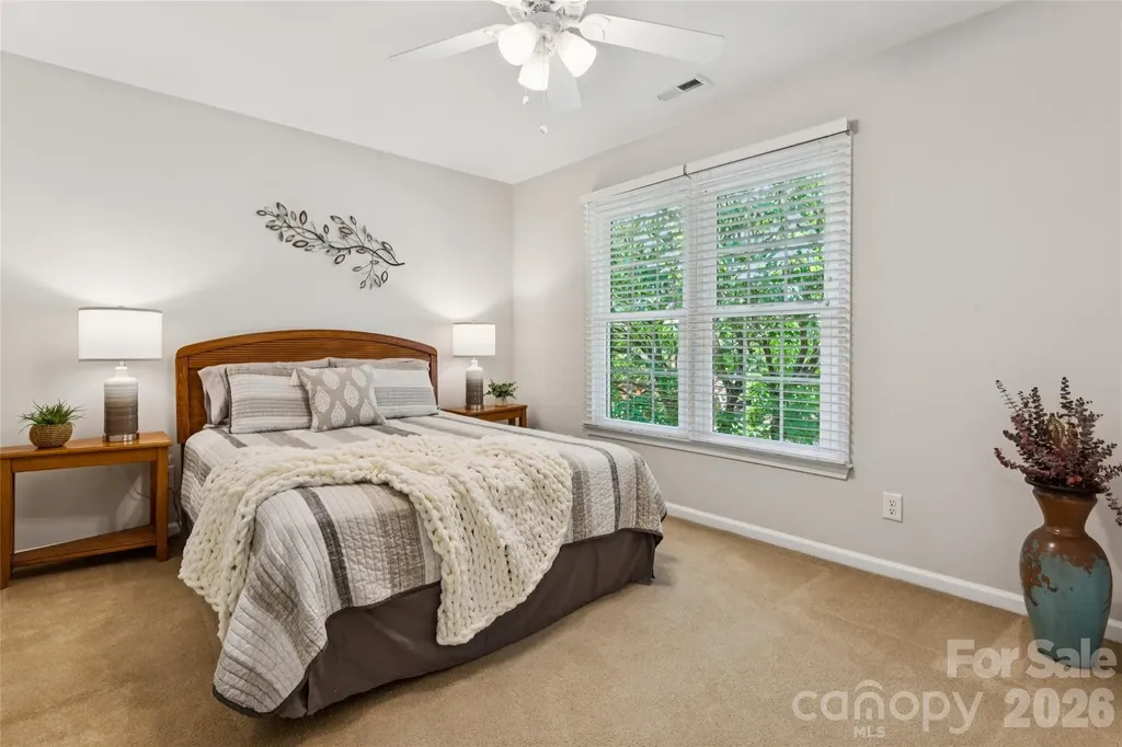 5529 Fairvista Drive Charlotte NC 28269