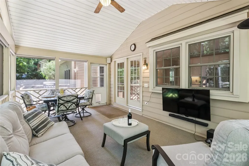 5529 Fairvista Drive Charlotte NC 28269