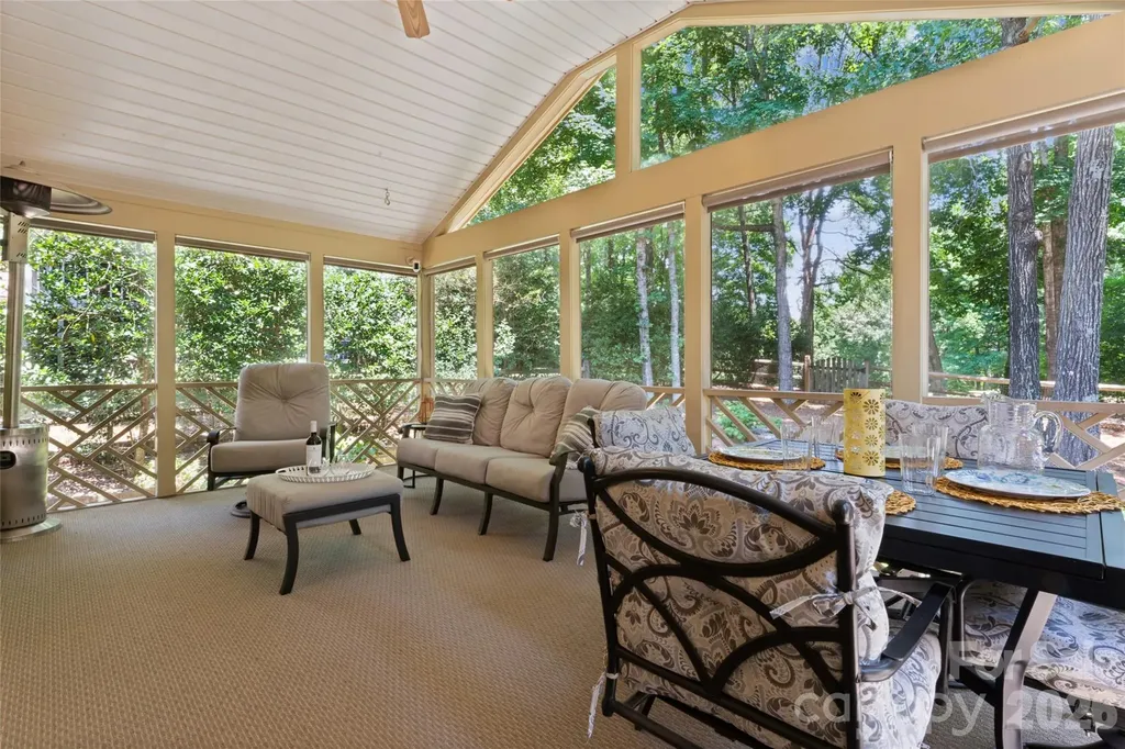 5529 Fairvista Drive Charlotte NC 28269