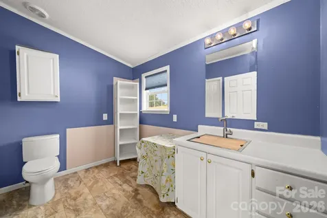 30 Countryside Drive Hendersonville NC 28792