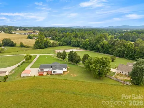 30 Countryside Drive Hendersonville NC 28792