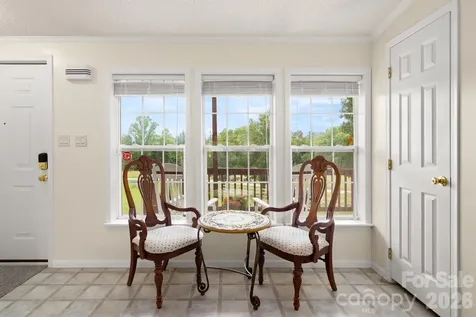 30 Countryside Drive Hendersonville NC 28792
